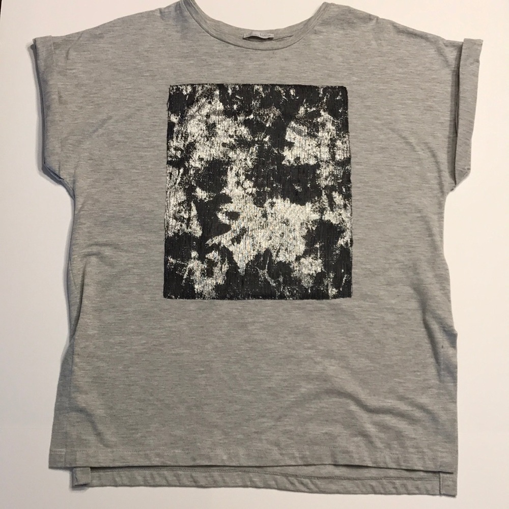 Zara rolled sleeve t-shirt with front design